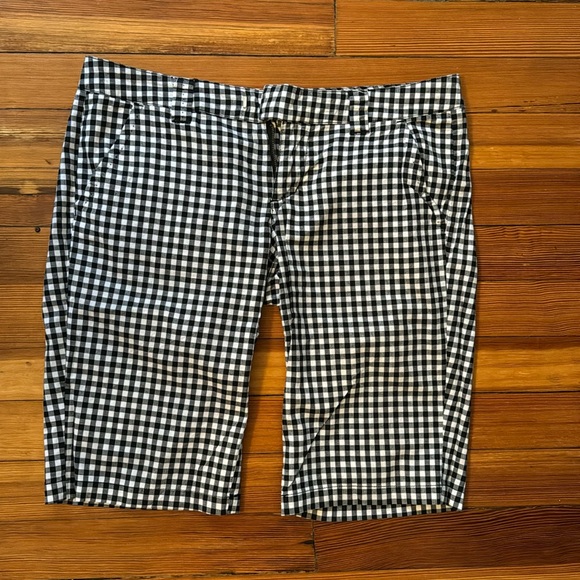 Gingham Bermuda Shorts - Picture 1 of 3